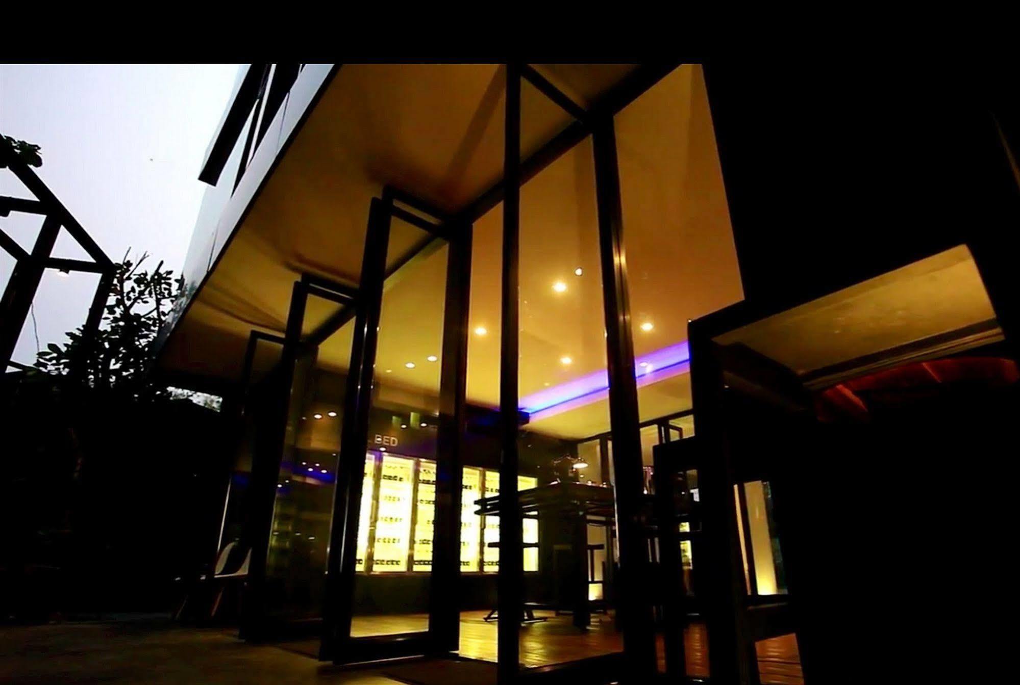 Bed Changkian - Adults Only Chiang Mai Bagian luar foto